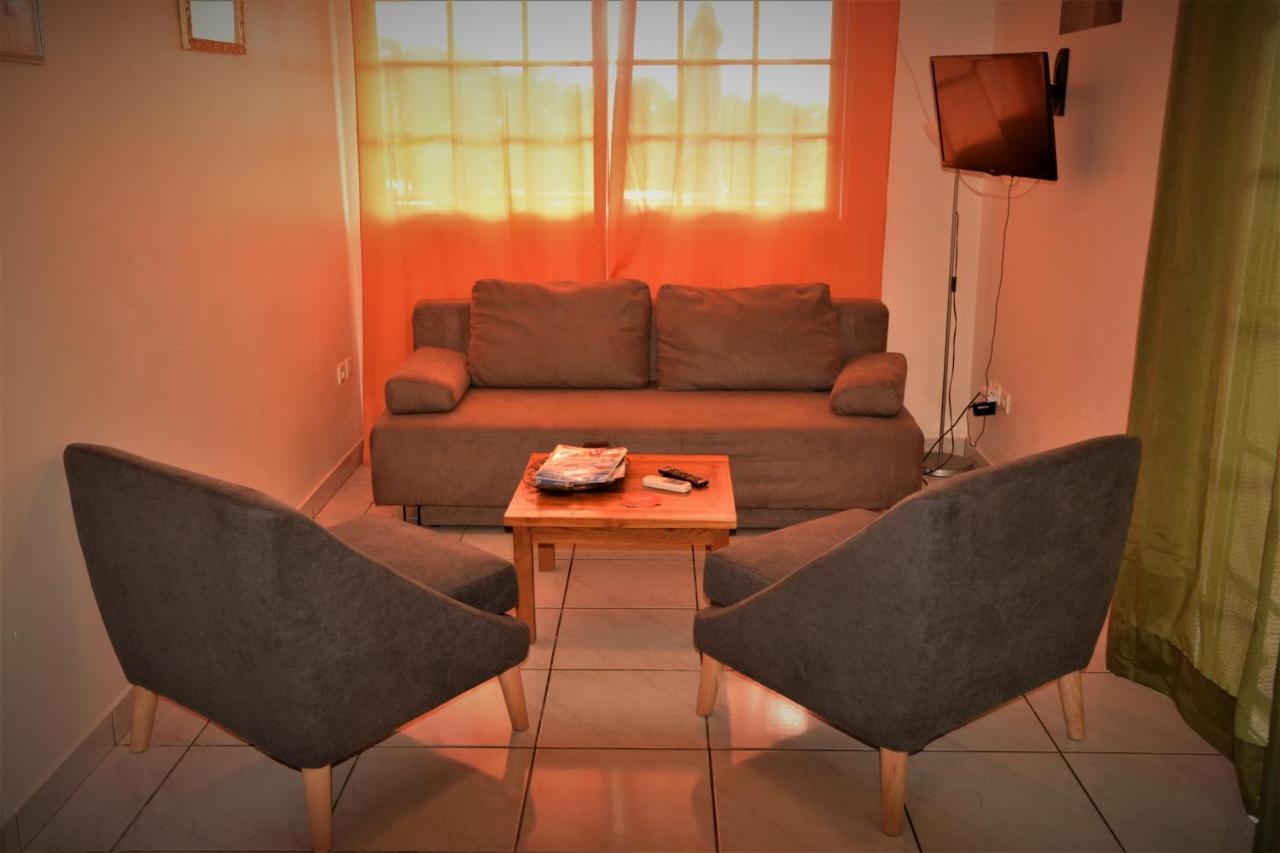Manava Tahara'A Home Stay Mahina Exterior photo