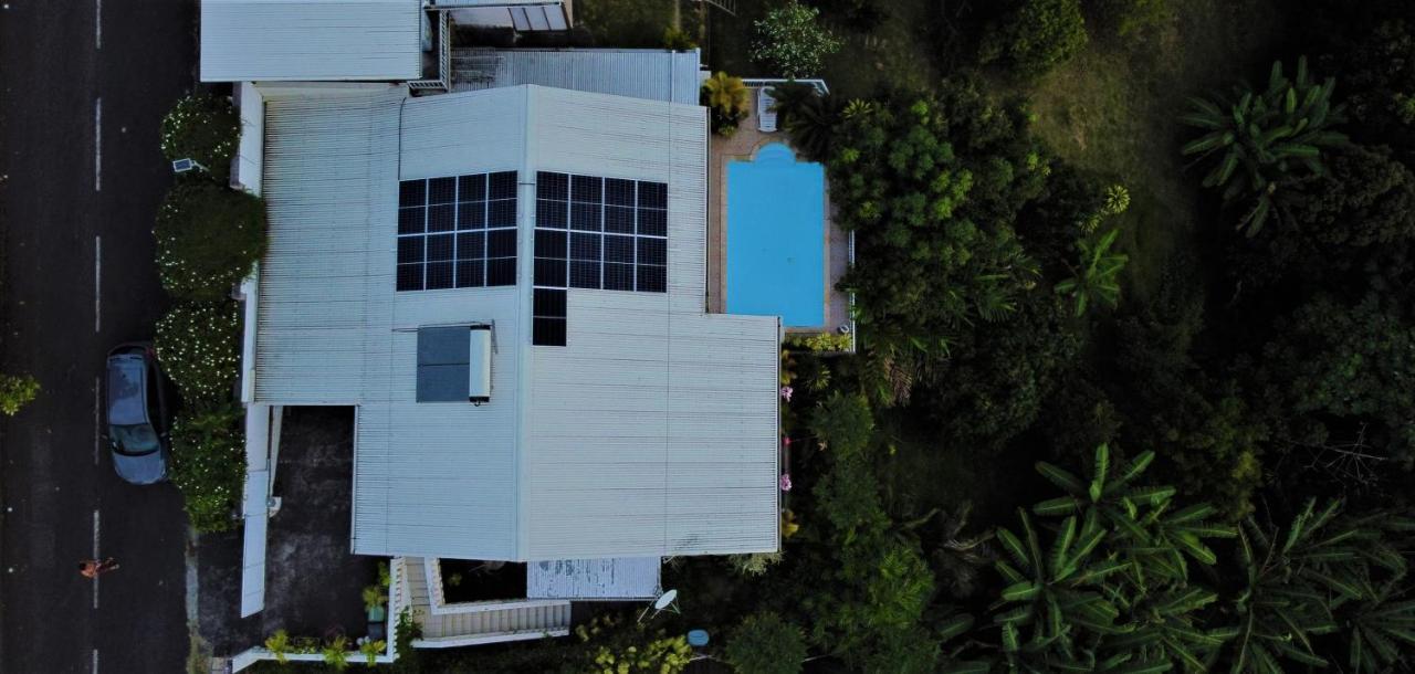 Manava Tahara'A Home Stay Mahina Exterior photo